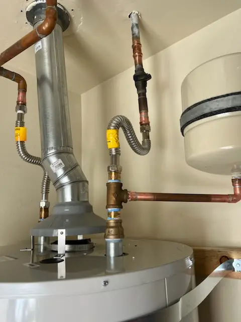 Water heater installation and plumbing repair in Schererville